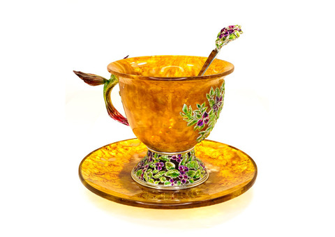 Чашка чайная из янтаря "Колибри"